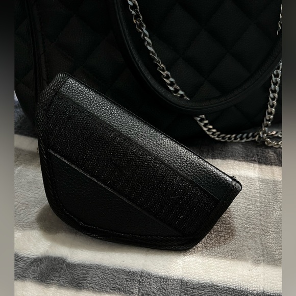 Finn Feather Fur Outfitters CCW Handbag - Picture 6 of 6